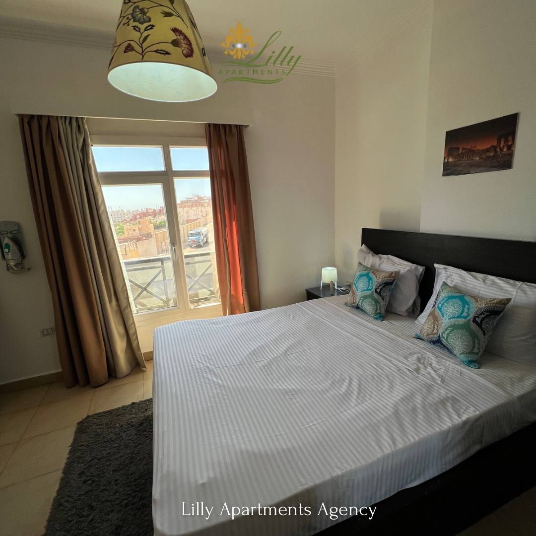 One Bedroom Apartment with City View