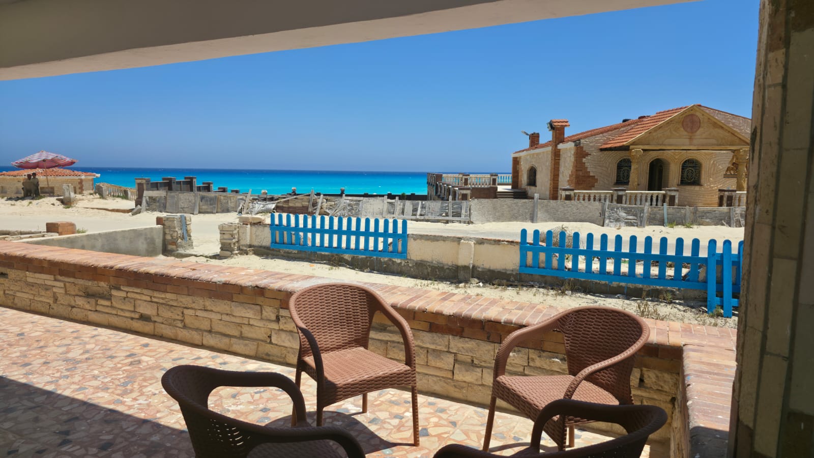 Front-Row Sea Chalet with Panoramic Terrace